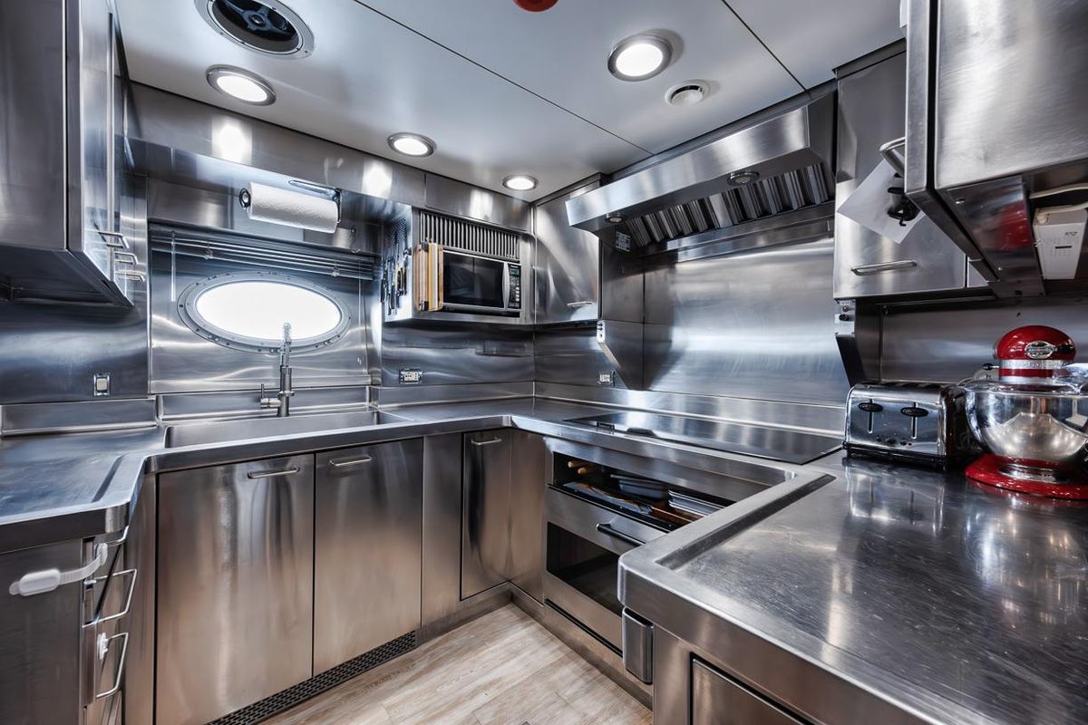 2006 Palmer Johnson 120 