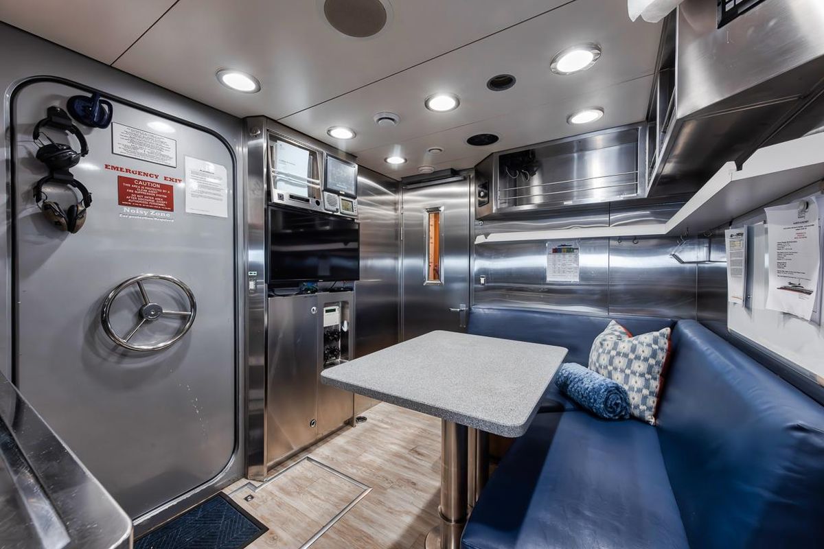 2006 Palmer Johnson 120 