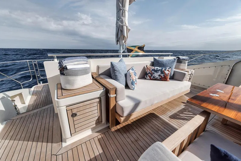 Burn Rate Yacht Photos Pics 