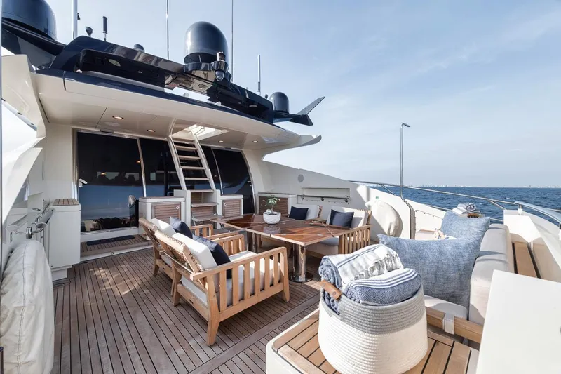 Burn Rate Yacht Photos Pics 