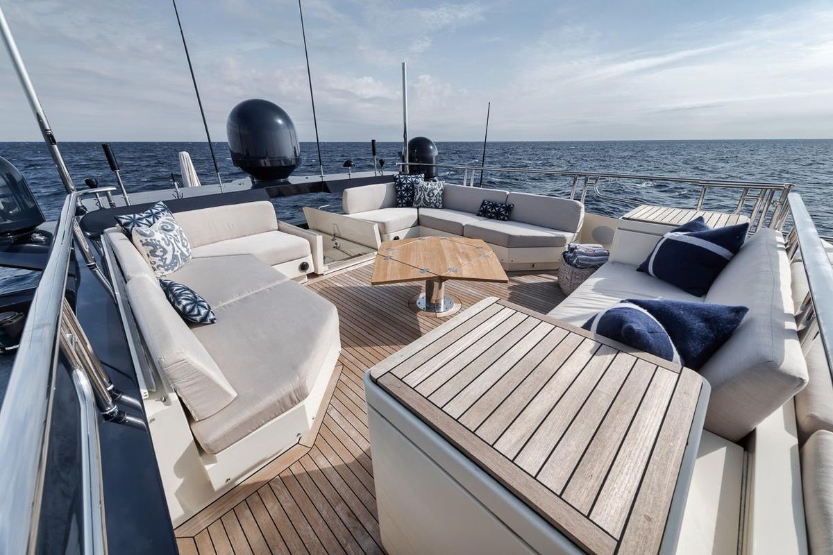2006 Palmer Johnson 120 