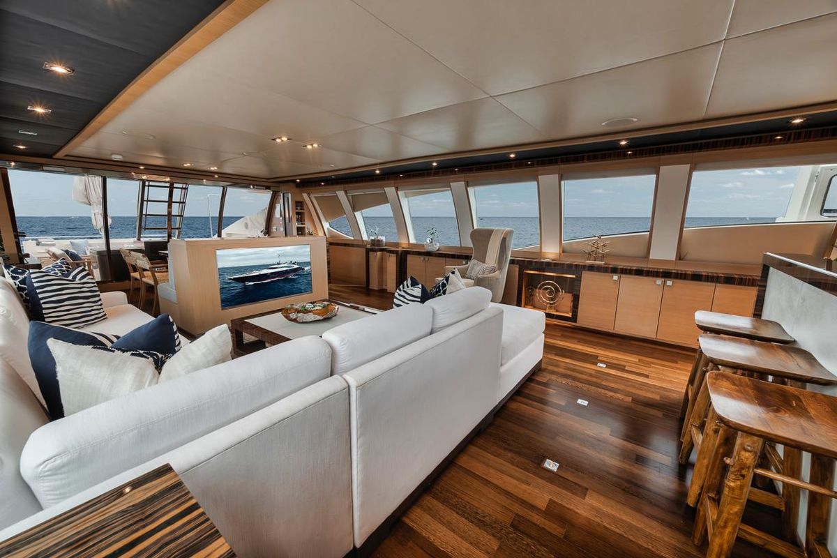 2006 Palmer Johnson 120 