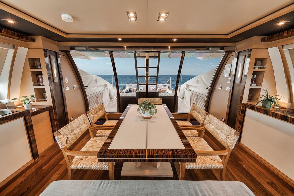 2006 Palmer Johnson 120 