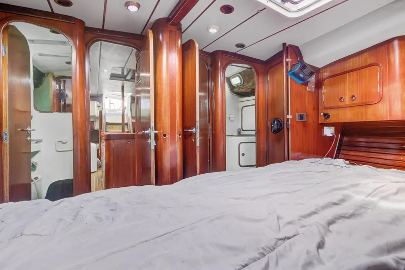 Grace Yacht Photos Pics Luxurious 1994 Beneteau 510 yacht interior with wooden finish and cozy cabin.