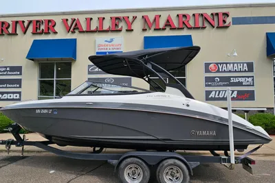Yamaha Boats 242 LIMITED S E SERIES