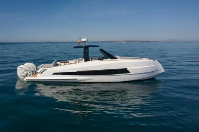Astondoa 377 Coupe Outboard