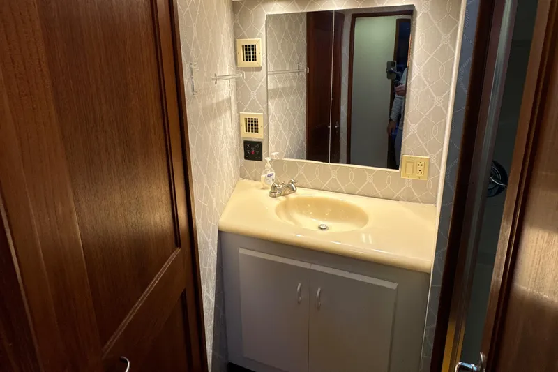  Yacht Photos Pics Viking 45 Sportfish, Viking For Sale, Viking Sportfish, REV Yacht Sales