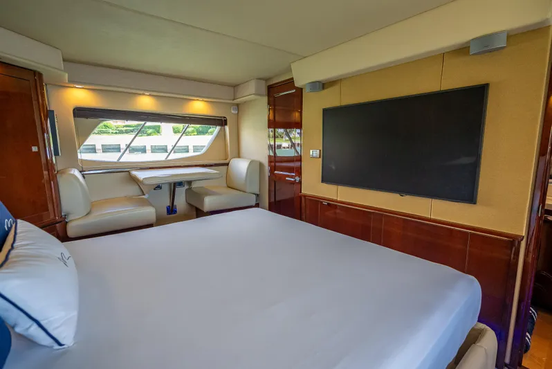 Starship Robby Yacht Photos Pics 