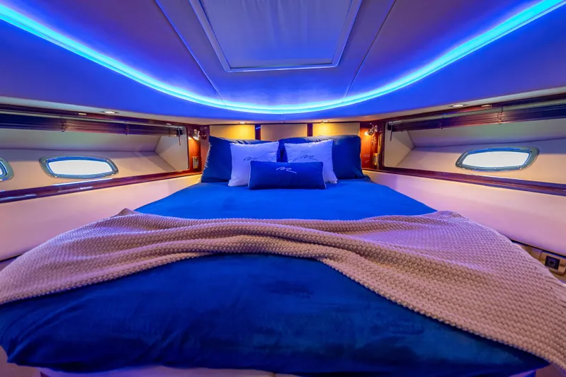 Starship Robby Yacht Photos Pics 