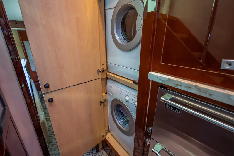 Starship Robby Yacht Photos Pics 