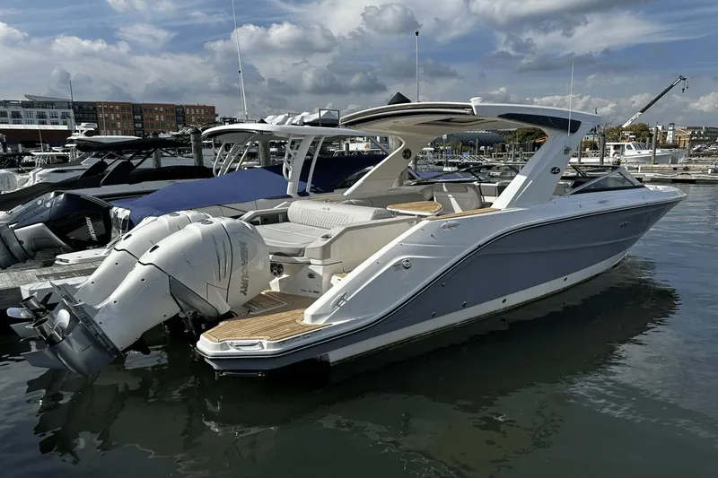 Yaba Yacht Photos Pics 