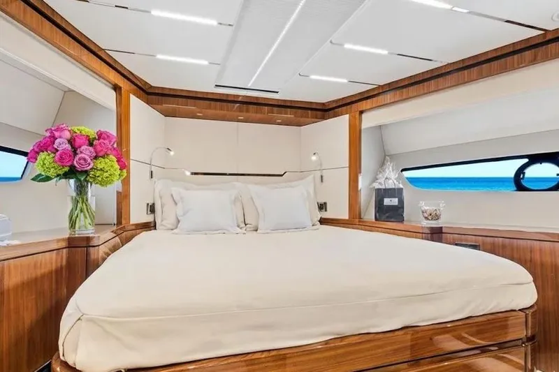  Yacht Photos Pics Luxurious bedroom on Sunseeker 68 Sport Yacht, 2017 model.
