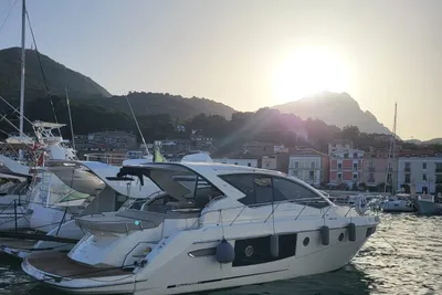 2019 Cranchi M44 HT