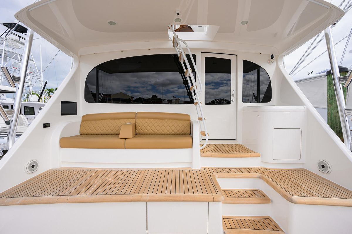 2021 Viking 72 