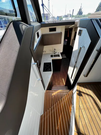  Yacht Photos Pics Interior of Galeon 425 HTS yacht, 2021 model.