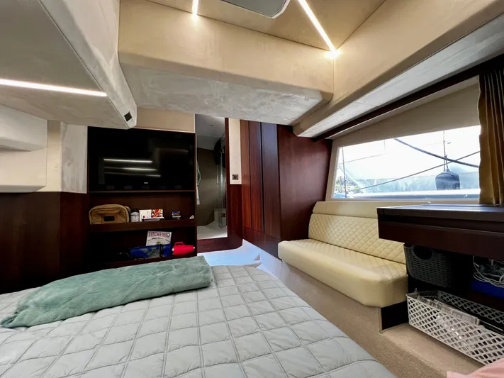  Yacht Photos Pics Luxurious interior of Galeon 425 HTS yacht, 2021 model.