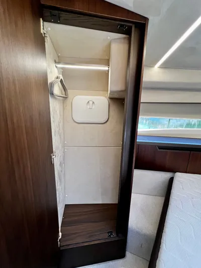  Yacht Photos Pics Interior of Galeon 425 HTS 2021 with open closet.