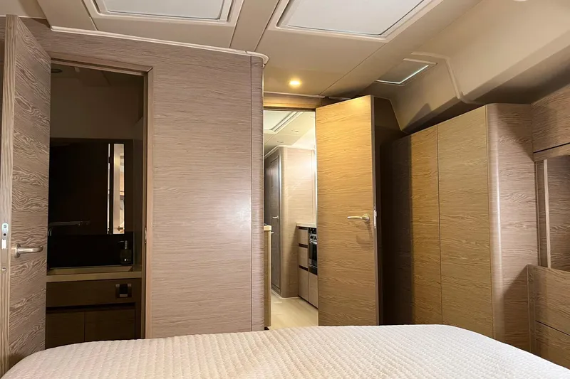 Eto Mio Yacht Photos Pics Interior of 2021 Hanse 508 yacht, featuring wooden cabinetry and modern design.