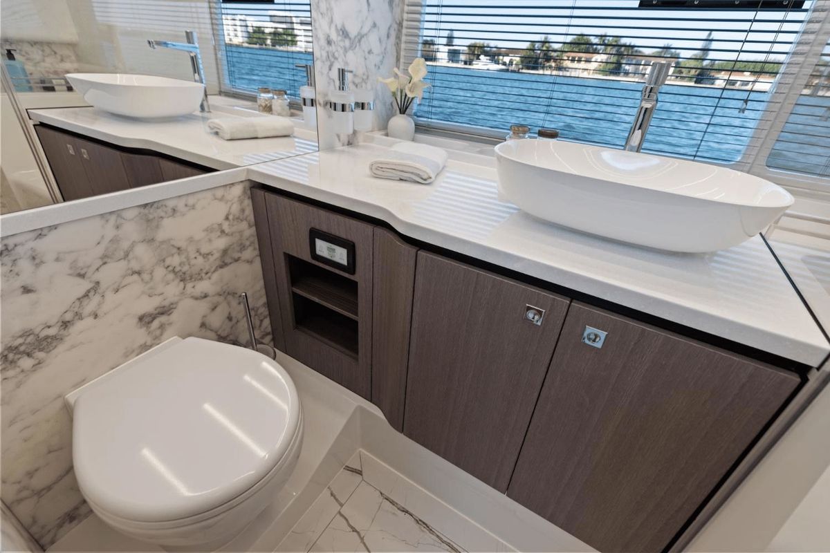 2025 Galeon 43 