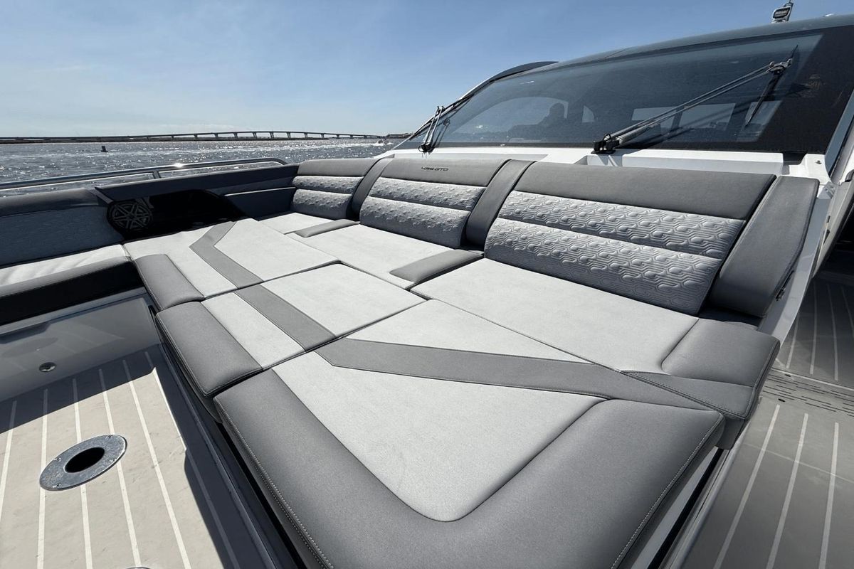 2025 Galeon 43 
