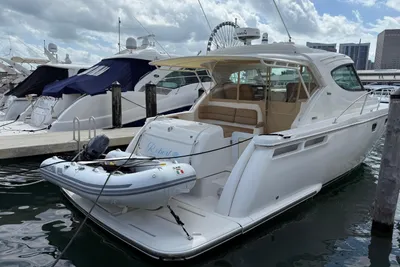 Tiara Yachts 4500 Sovran