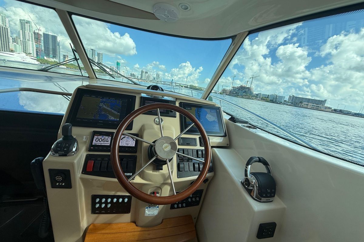 2014 Tiara Yachts 45 