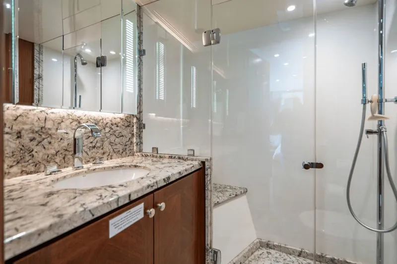 Far Niente Yacht Photos Pics 