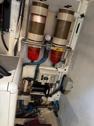 Diesel Duck Yacht Photos Pics 