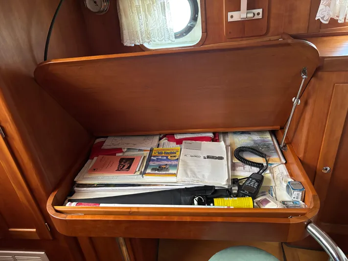 Diesel Duck Yacht Photos Pics 