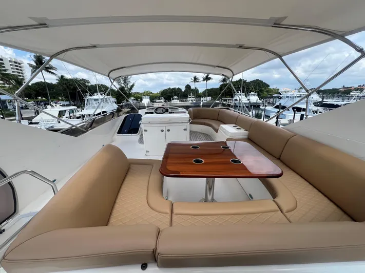 Trade Yacht Photos Pics Princess 67 No Name - Seating