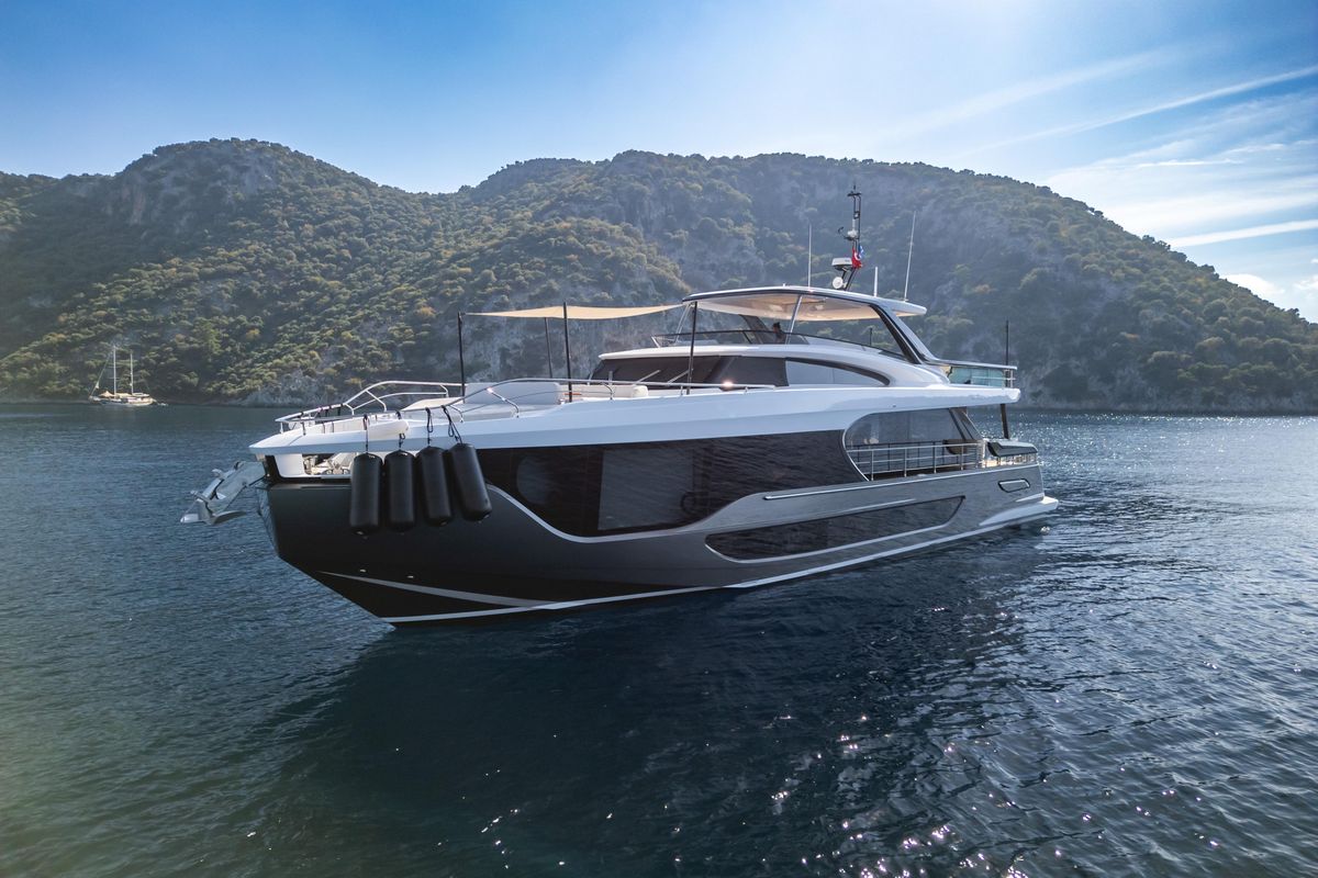 2024 Azimut 85 