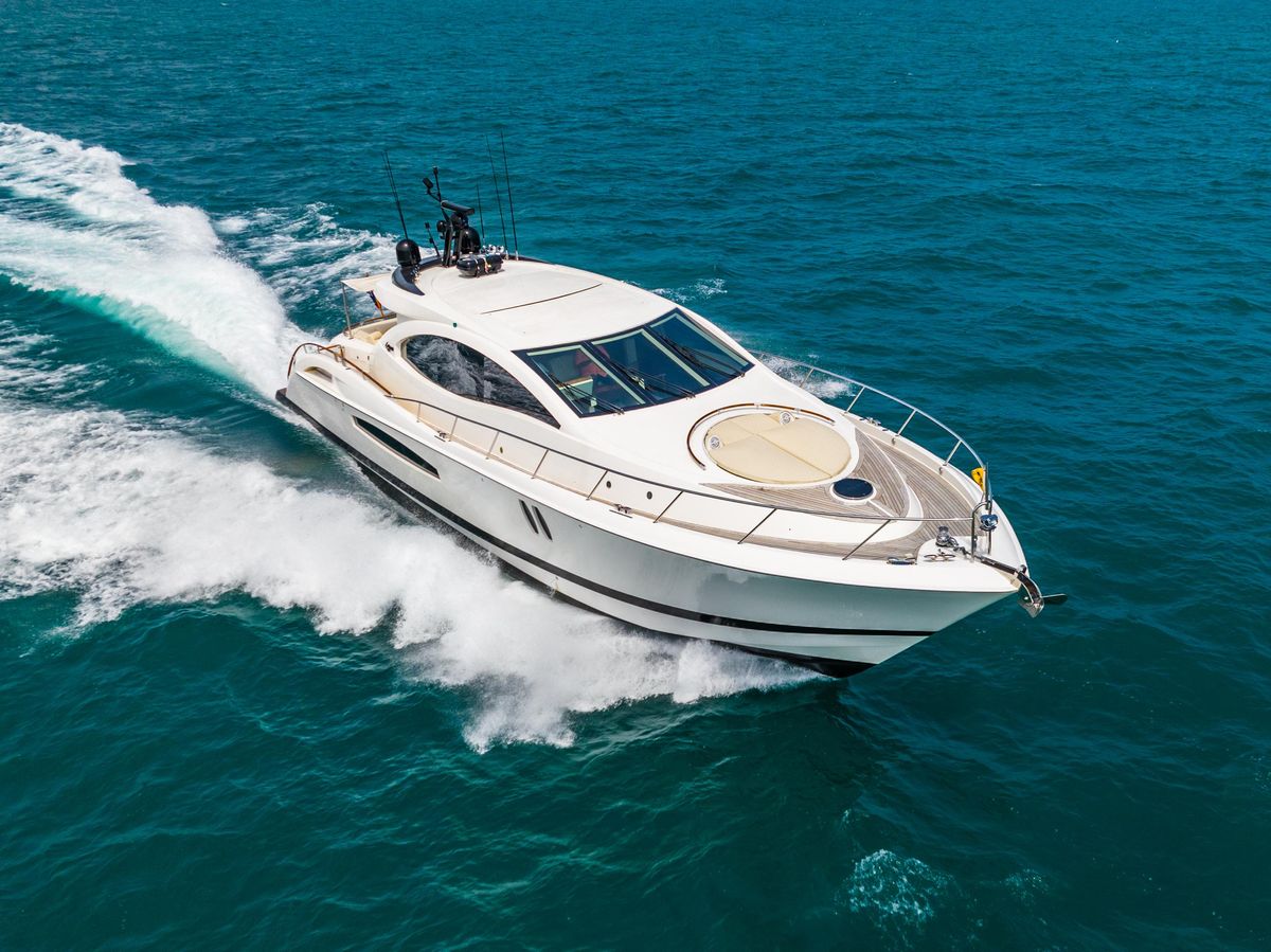 2008 Lazzara 75 