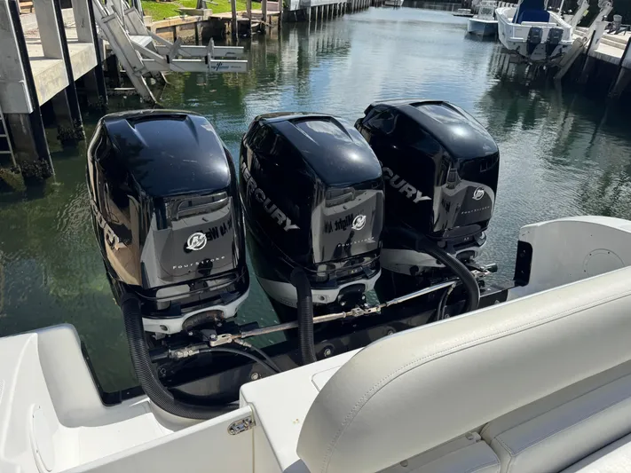  Yacht Photos Pics Triple Mercury outboard engines on a 2008 Fountain 34 Center Console boat.