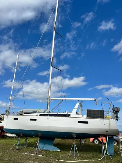 Ola Yacht Photos Pics 