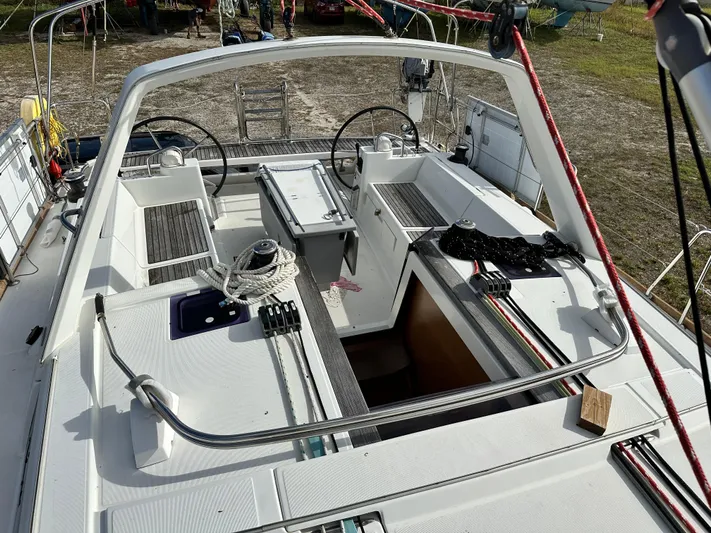 Ola Yacht Photos Pics 