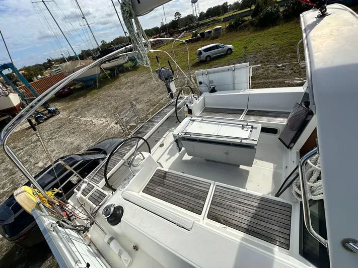 Ola Yacht Photos Pics 