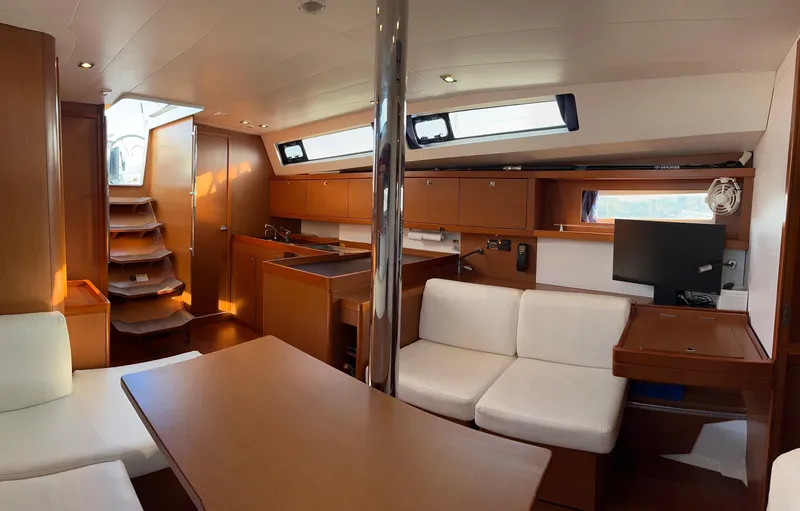 Ola Yacht Photos Pics 