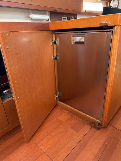 Ola Yacht Photos Pics 