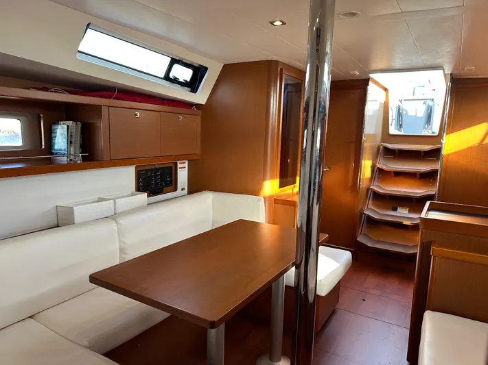 Ola Yacht Photos Pics 