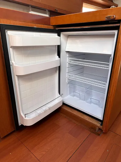 Ola Yacht Photos Pics 