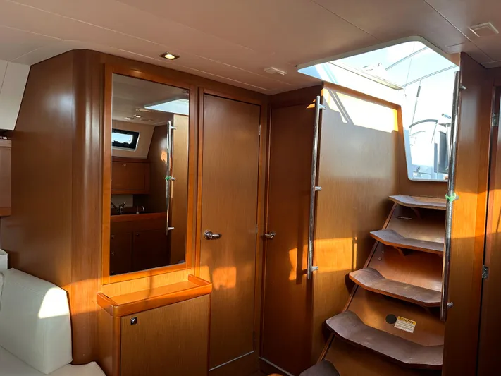 Ola Yacht Photos Pics 