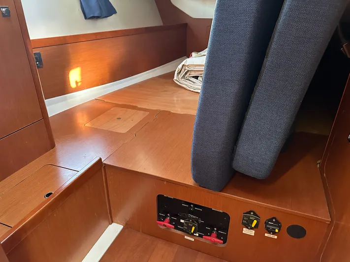 Ola Yacht Photos Pics 