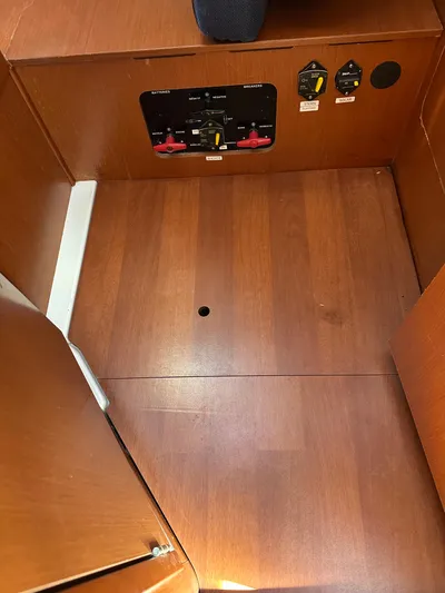 Ola Yacht Photos Pics 