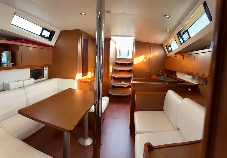 Ola Yacht Photos Pics 