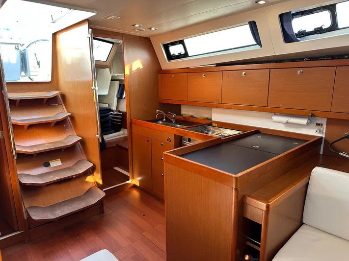 Ola Yacht Photos Pics 