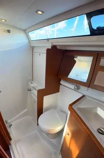 Ola Yacht Photos Pics 