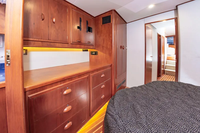 Safari Yacht Photos Pics 