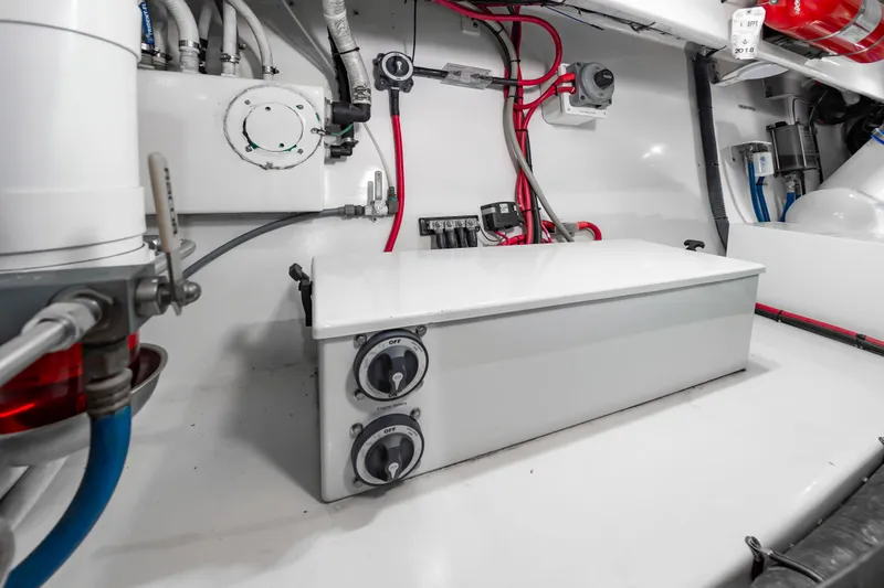 Safari Yacht Photos Pics 