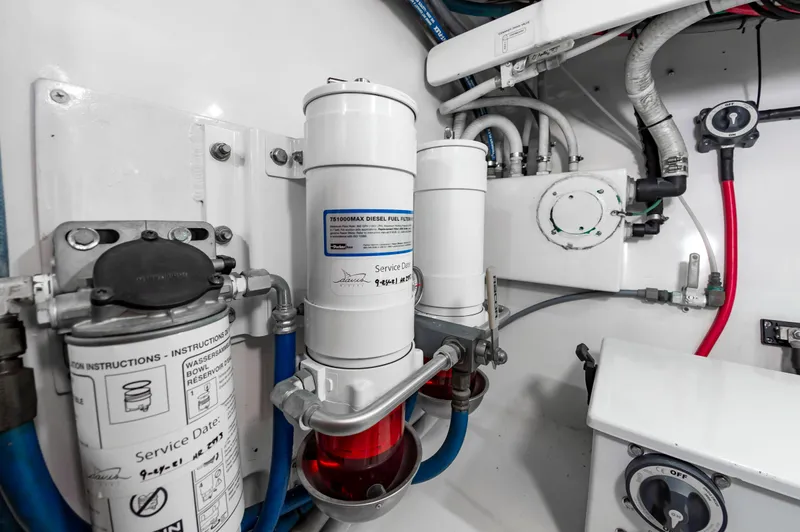 Safari Yacht Photos Pics 