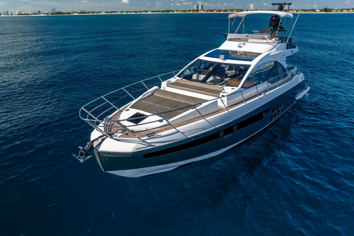 2021 Azimut 59 